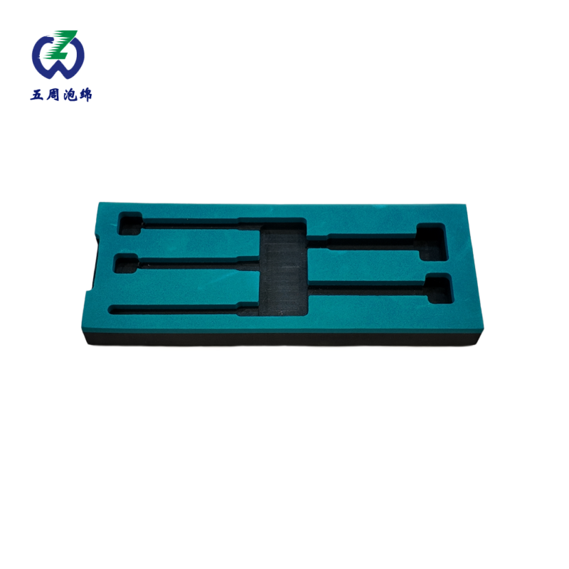  青灰色精密長(zhǎng)件 EVA 內(nèi)襯：定向防護(hù)的工業(yè)方案