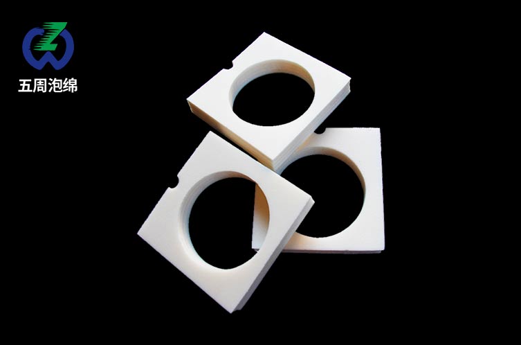 白色圓形定位 EVA 內(nèi)襯：瓶罐產(chǎn)品的通用防護(hù)方案
